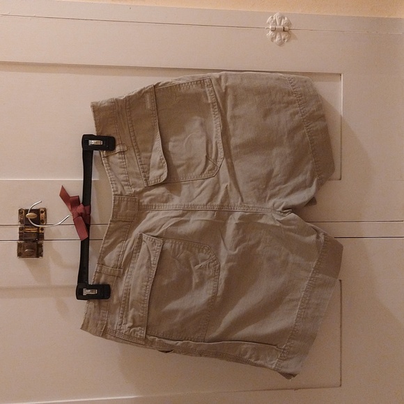 Woolrich khaki canvas shorts Sz 12 - Picture 4 of 5